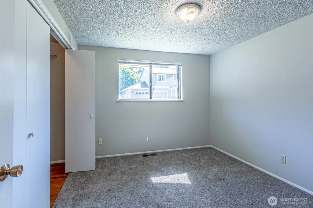 2524 70th Avenue SW Tumwater WA 98512