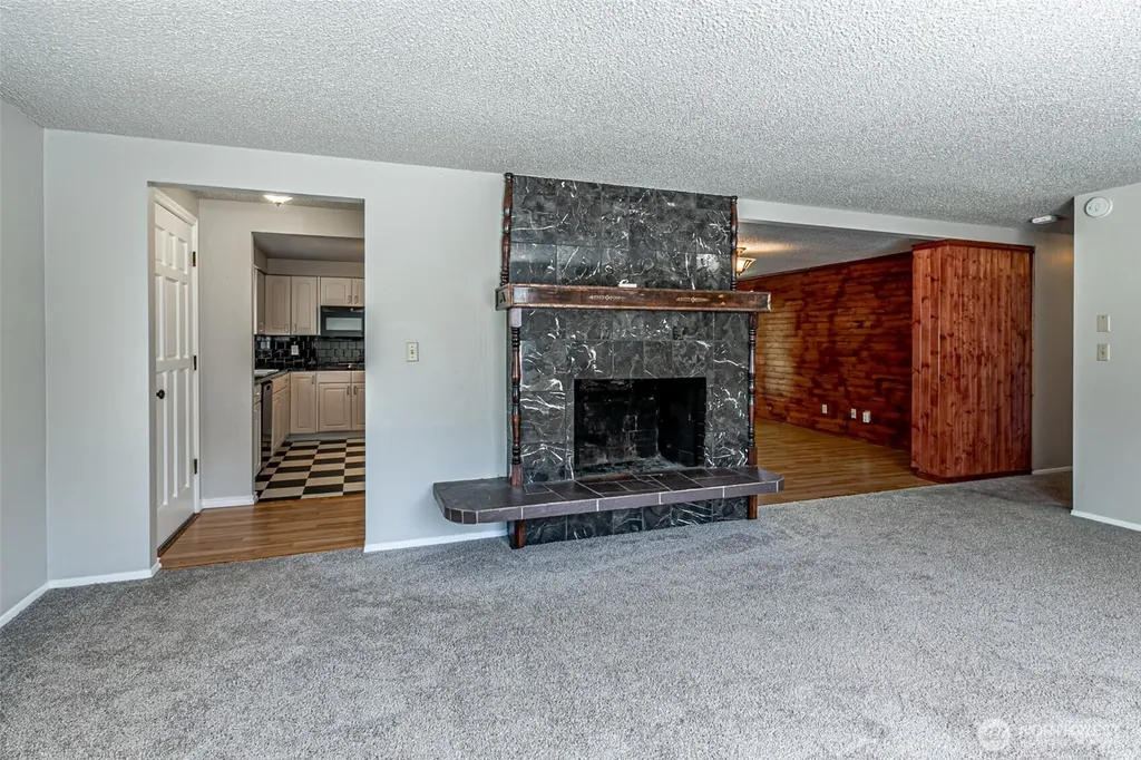 2524 70th Avenue SW Tumwater WA 98512