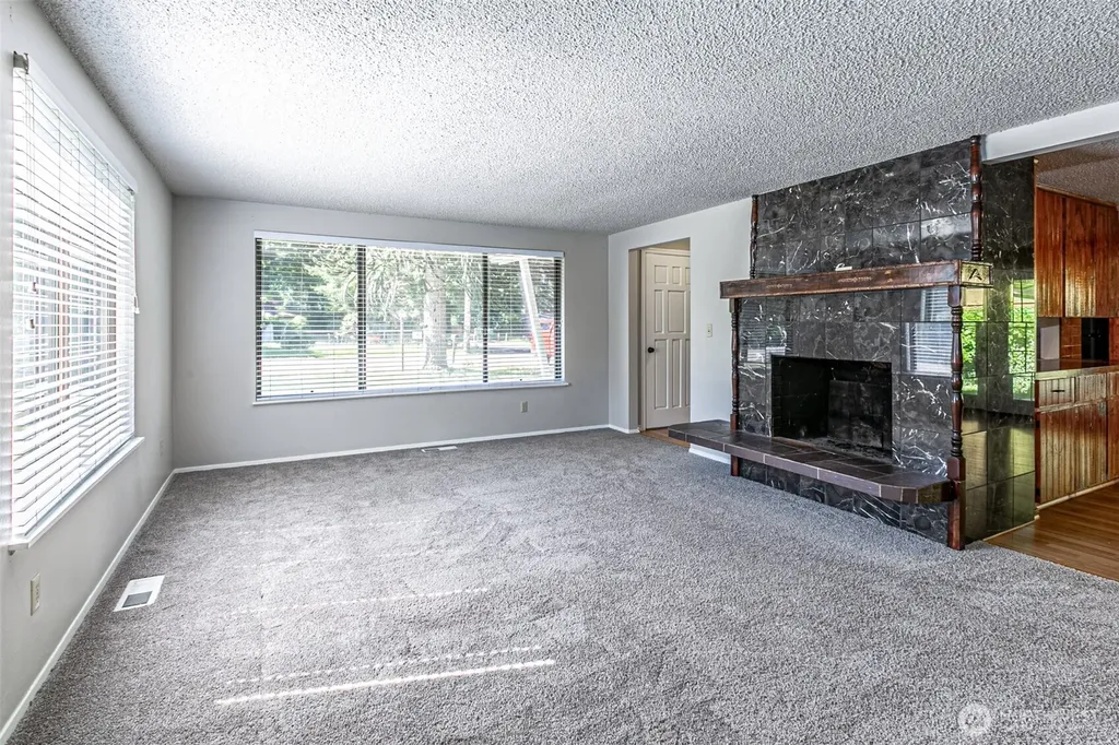 2524 70th Avenue SW Tumwater WA 98512