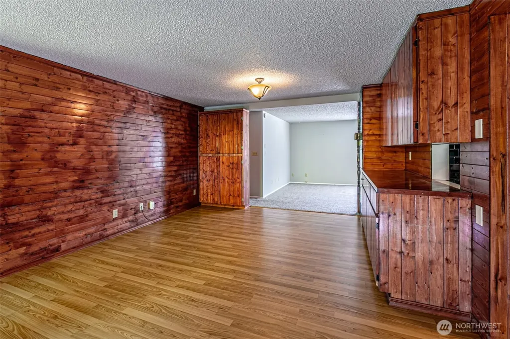 2524 70th Avenue SW Tumwater WA 98512