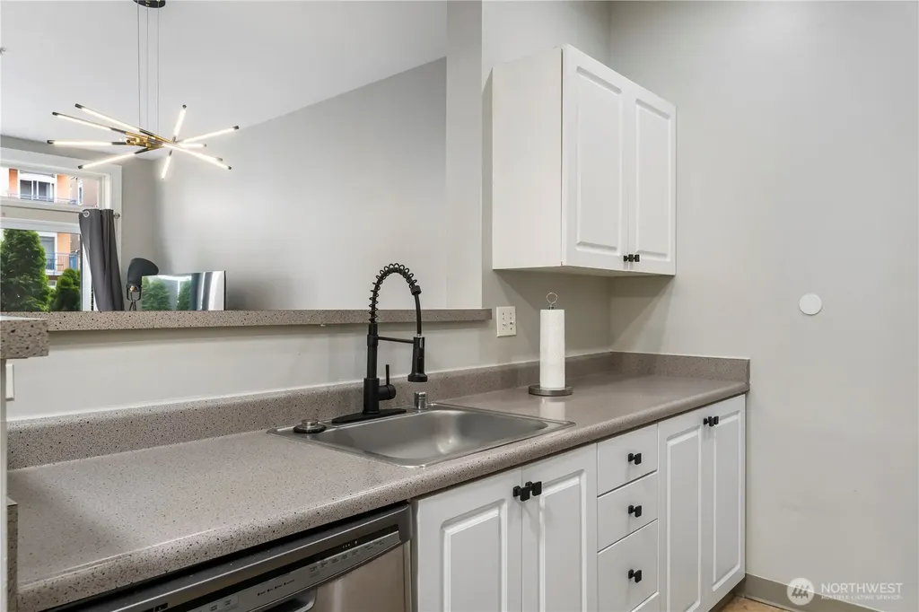 2415 2nd Avenue Seattle WA 98121