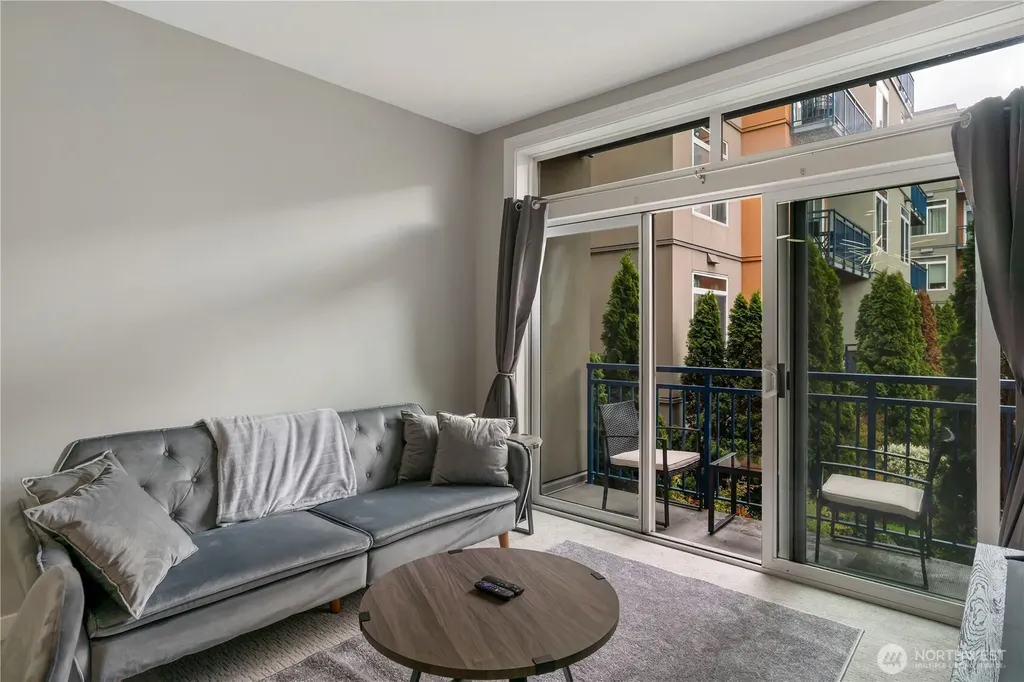 2415 2nd Avenue Seattle WA 98121