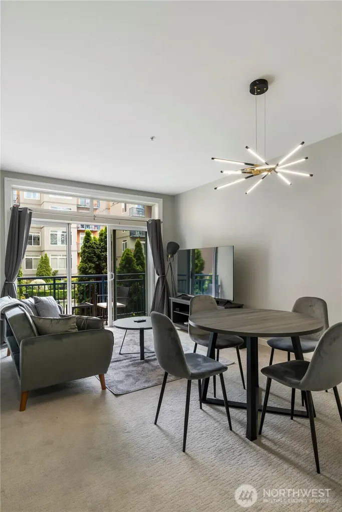 2415 2nd Avenue Seattle WA 98121