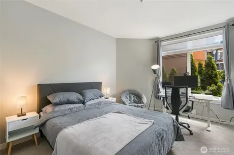 2415 2nd Avenue Seattle WA 98121