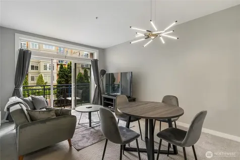 2415 2nd Avenue Seattle WA 98121