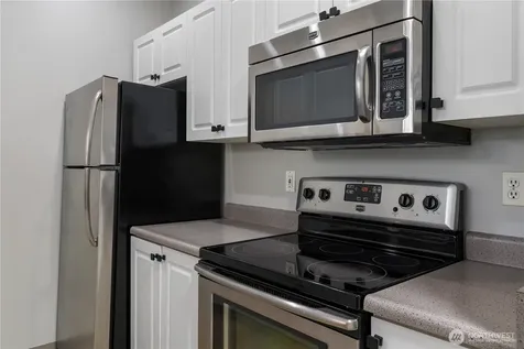 2415 2nd Avenue Seattle WA 98121