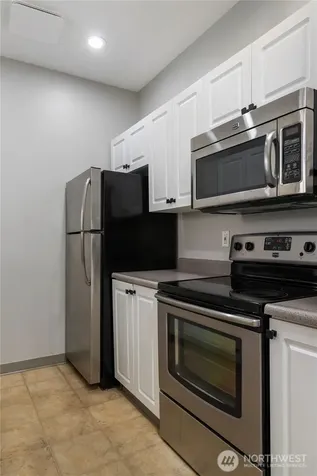 2415 2nd Avenue Seattle WA 98121