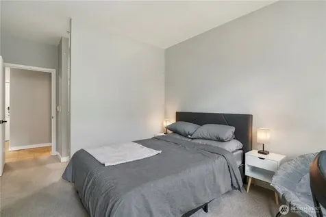 2415 2nd Avenue Seattle WA 98121