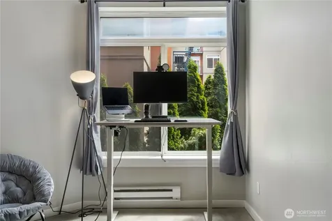 2415 2nd Avenue Seattle WA 98121
