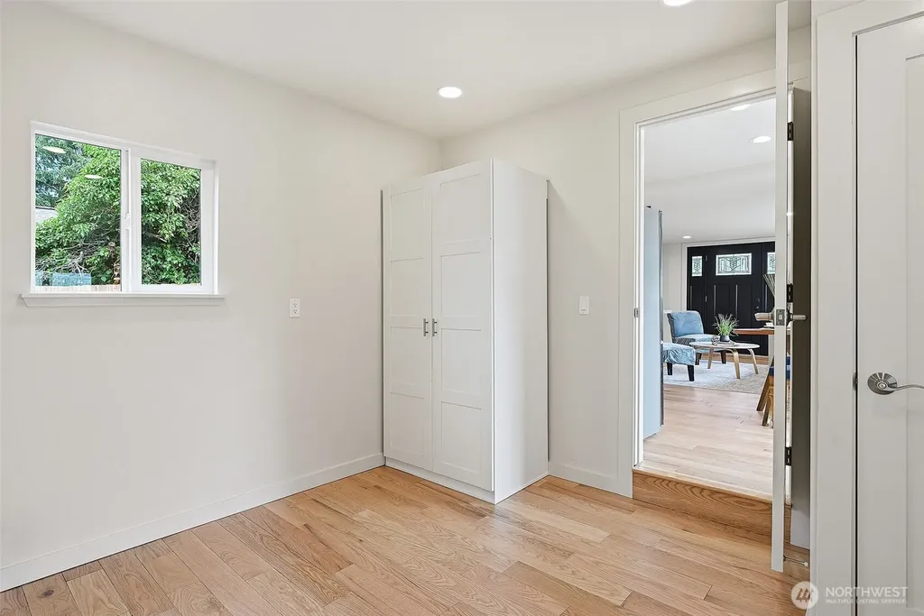 3122 Oas Drive W University Place WA 98466