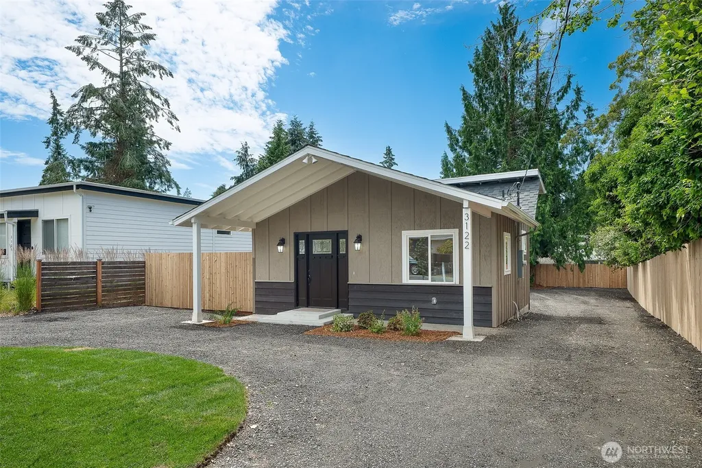 3122 Oas Drive W University Place WA 98466