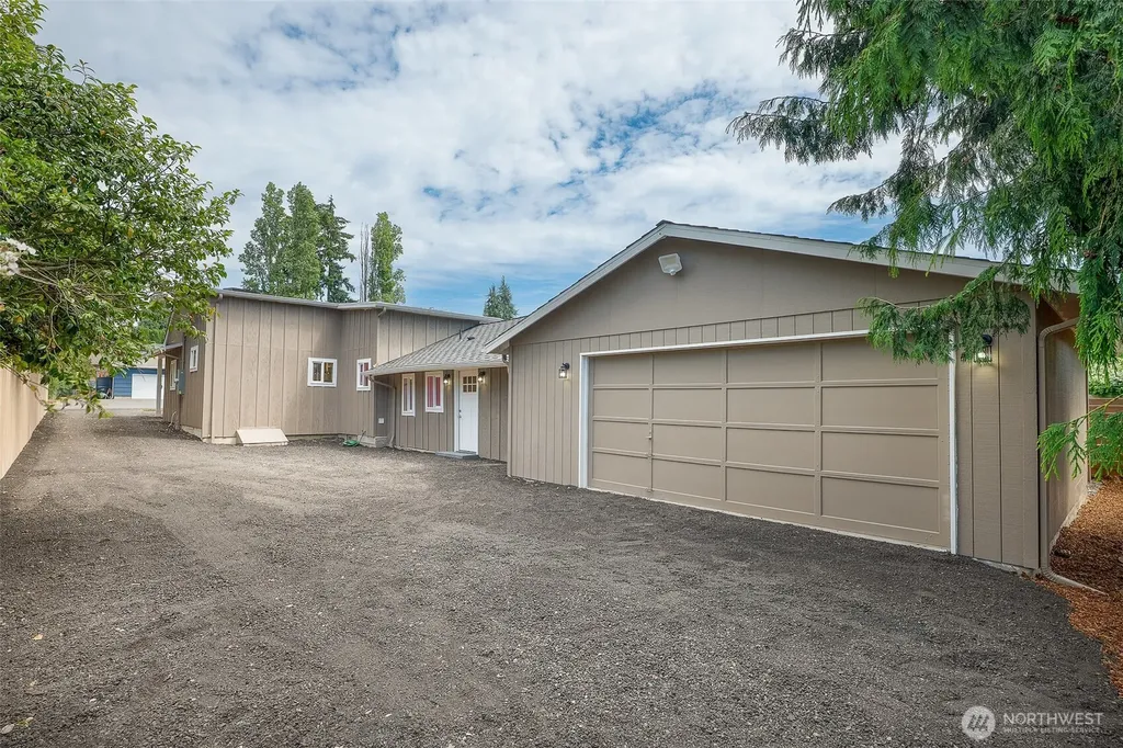 3122 Oas Drive W University Place WA 98466