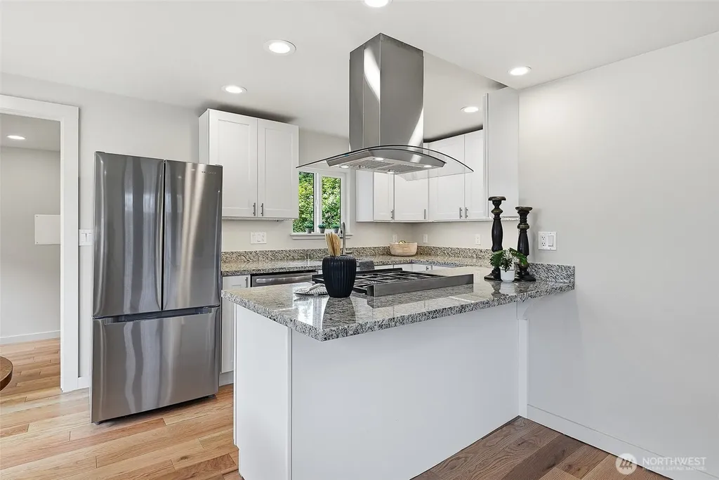 3122 Oas Drive W University Place WA 98466