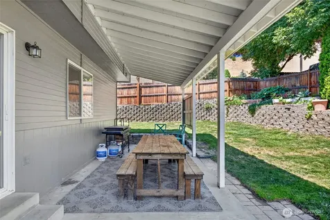 1922 Leavenworth Place Wenatchee WA 98801