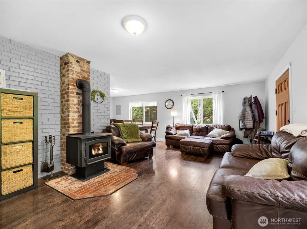 15711 Birch Street Long Beach WA 98631