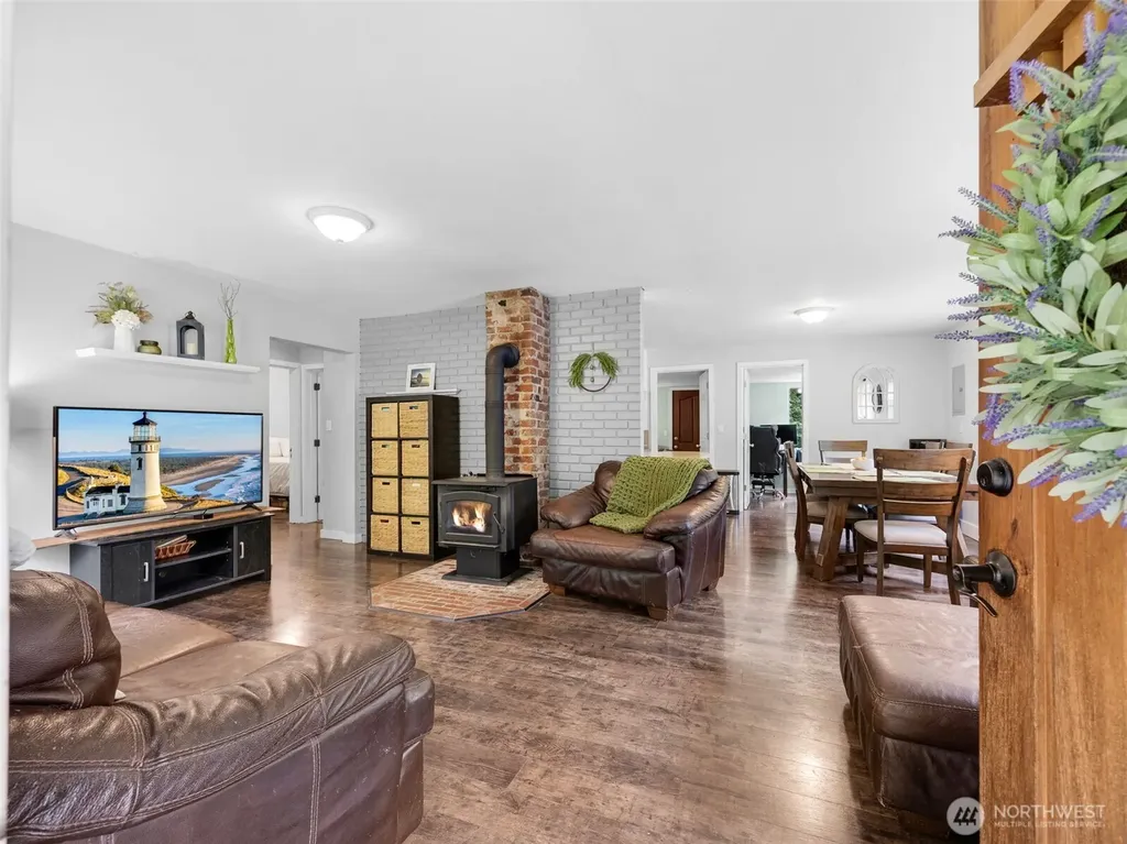 15711 Birch Street Long Beach WA 98631