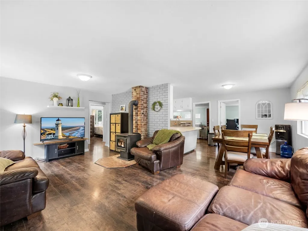 15711 Birch Street Long Beach WA 98631
