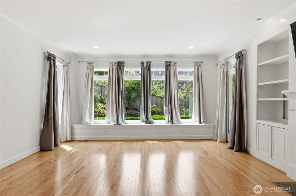 5107 188th Place NE Sammamish WA 98074