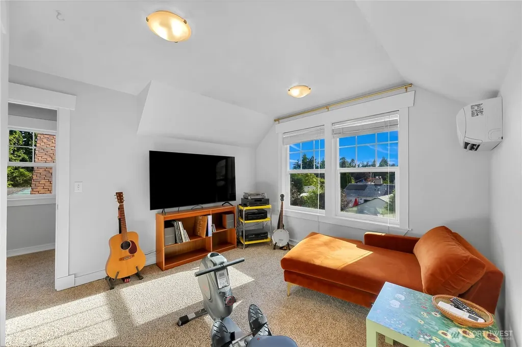 1319 S 13th Street Mount Vernon WA 98274