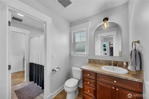 1319 S 13th Street Mount Vernon WA 98274