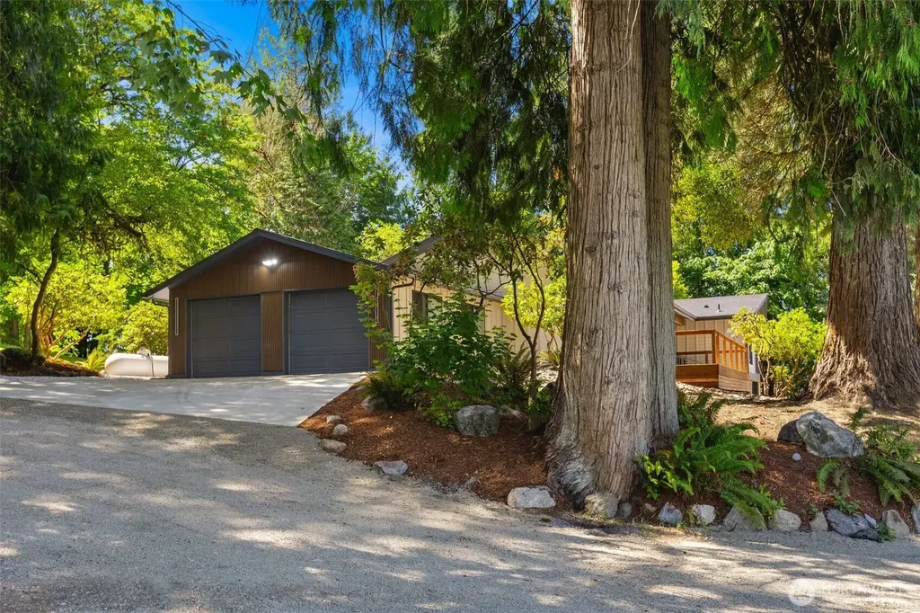 11946 Case Road SW Olympia WA 98512
