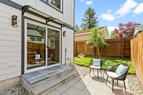 14338 Ashworth Avenue N Seattle WA 98133