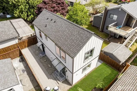 14338 Ashworth Avenue N Seattle WA 98133