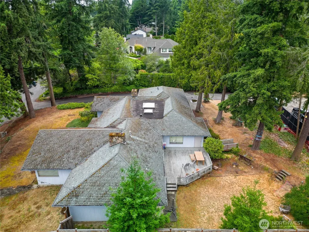 7836 NE 14th Street Medina WA 98039