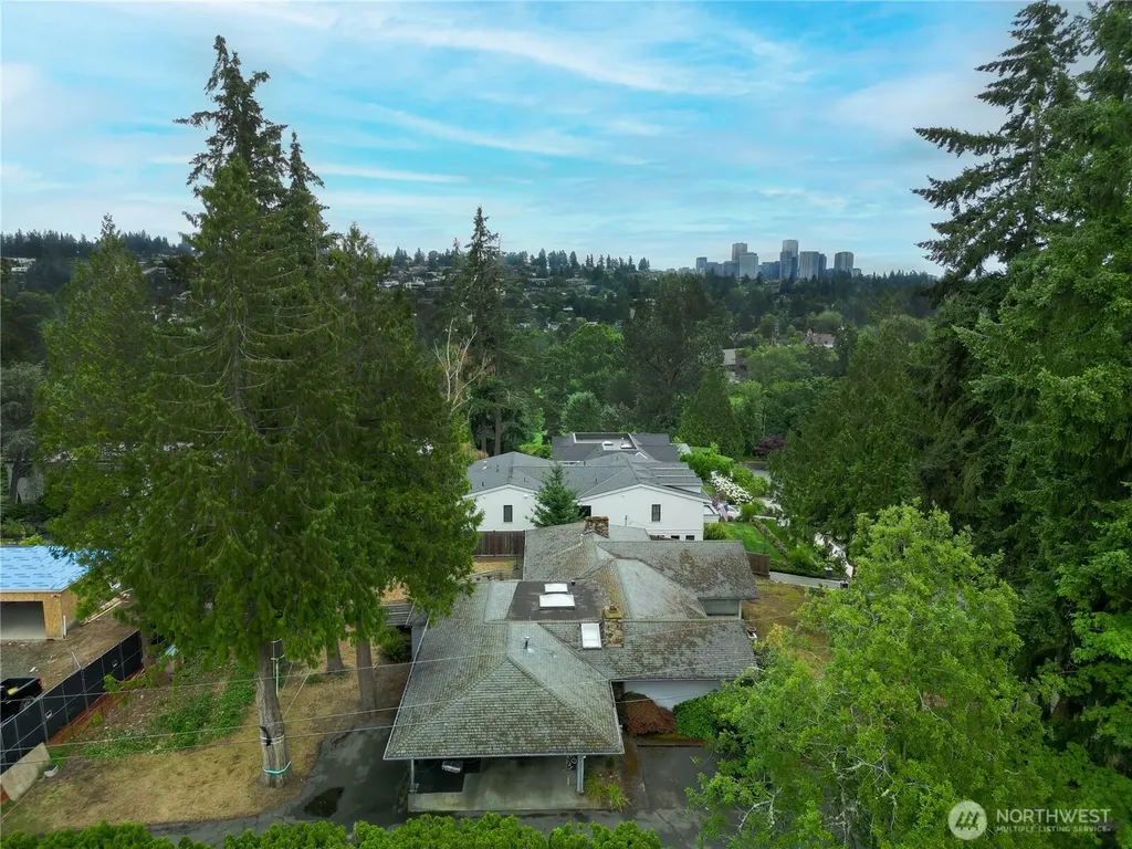 7836 NE 14th Street Medina WA 98039