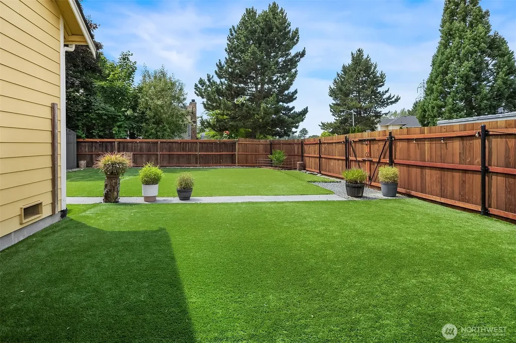 1412 90th Drive NE Lake Stevens WA 98258