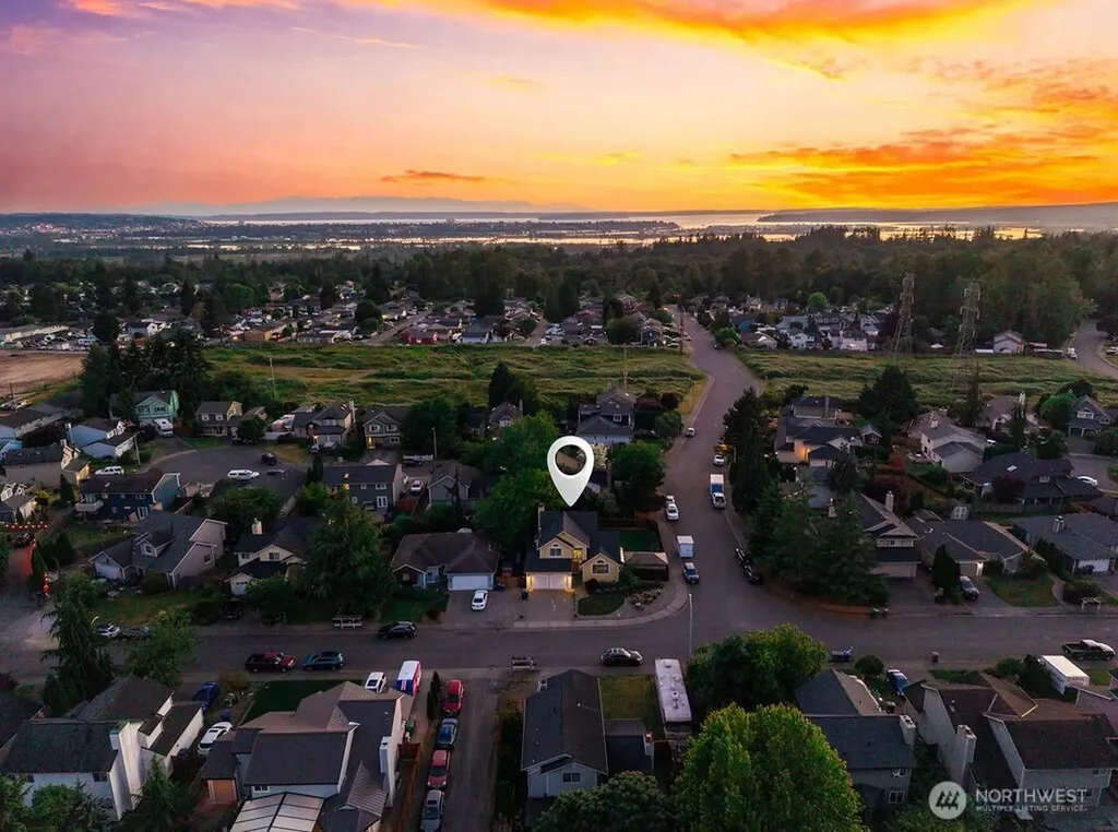 1412 90th Drive NE Lake Stevens WA 98258