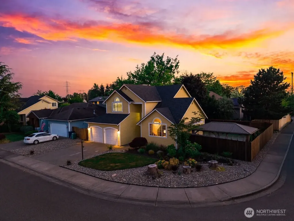 1412 90th Drive NE Lake Stevens WA 98258