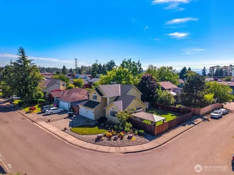 1412 90th Drive NE Lake Stevens WA 98258