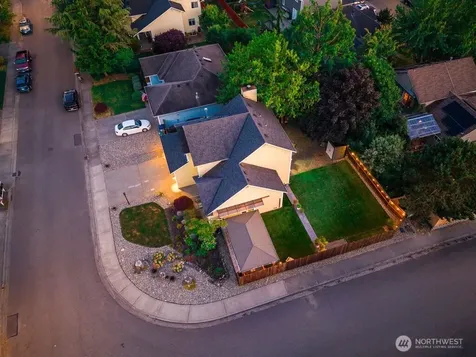 1412 90th Drive NE Lake Stevens WA 98258