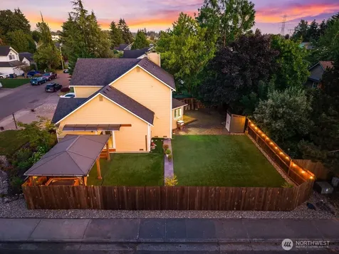 1412 90th Drive NE Lake Stevens WA 98258