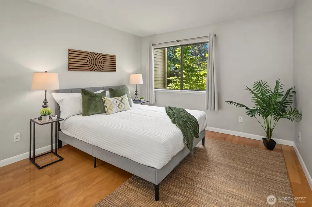 406 10th Street Kirkland WA 98033