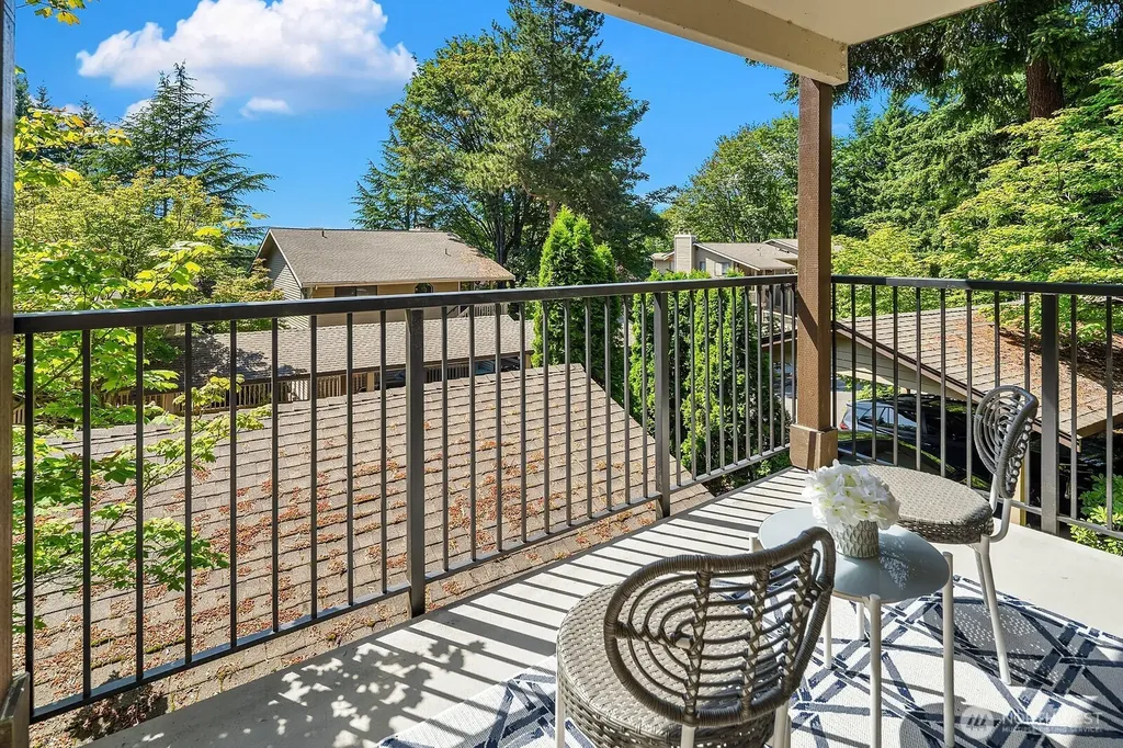 406 10th Street Kirkland WA 98033