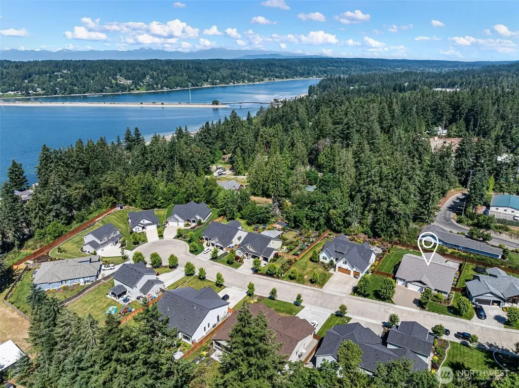 6105 132nd Street Ct NW Gig Harbor WA 98332