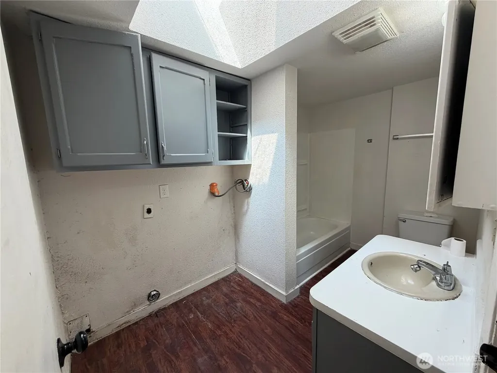 803 Monroe Street Hoquiam WA 98550