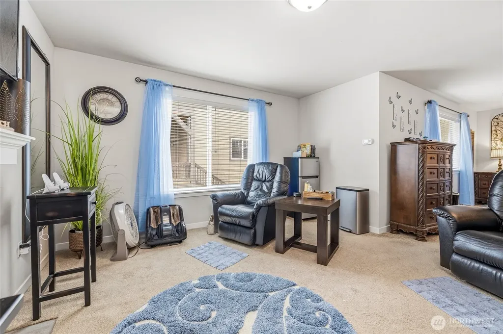 1420 E Gateway Heights Loop Sedro Woolley WA 98284