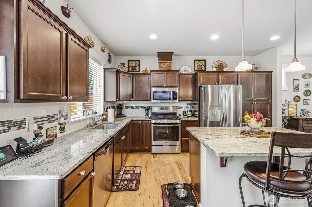 1420 E Gateway Heights Loop Sedro Woolley WA 98284