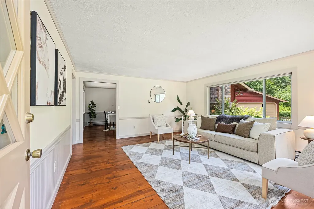 24825 SE 248th Street Maple Valley WA 98038
