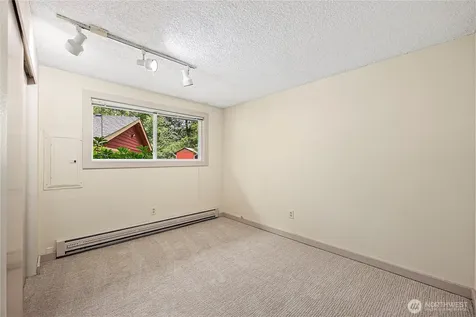 24825 SE 248th Street Maple Valley WA 98038
