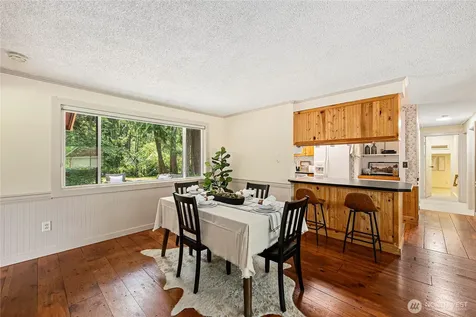24825 SE 248th Street Maple Valley WA 98038