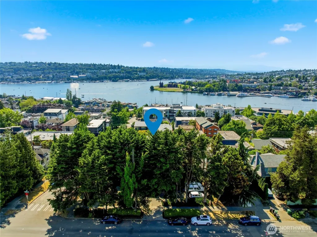 2703 Boylston Ave E #201 Seattle WA 98102