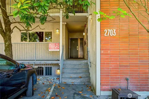 2703 Boylston Ave E #201 Seattle WA 98102