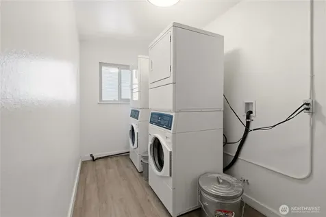 2703 Boylston Ave E #201 Seattle WA 98102