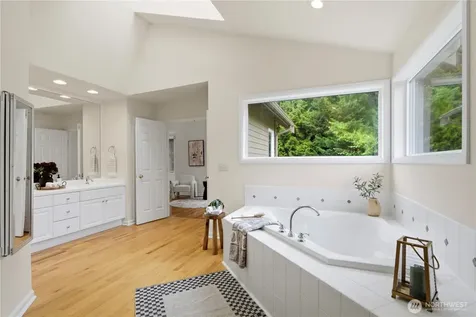 20705 40th Drive SE Bothell WA 98021