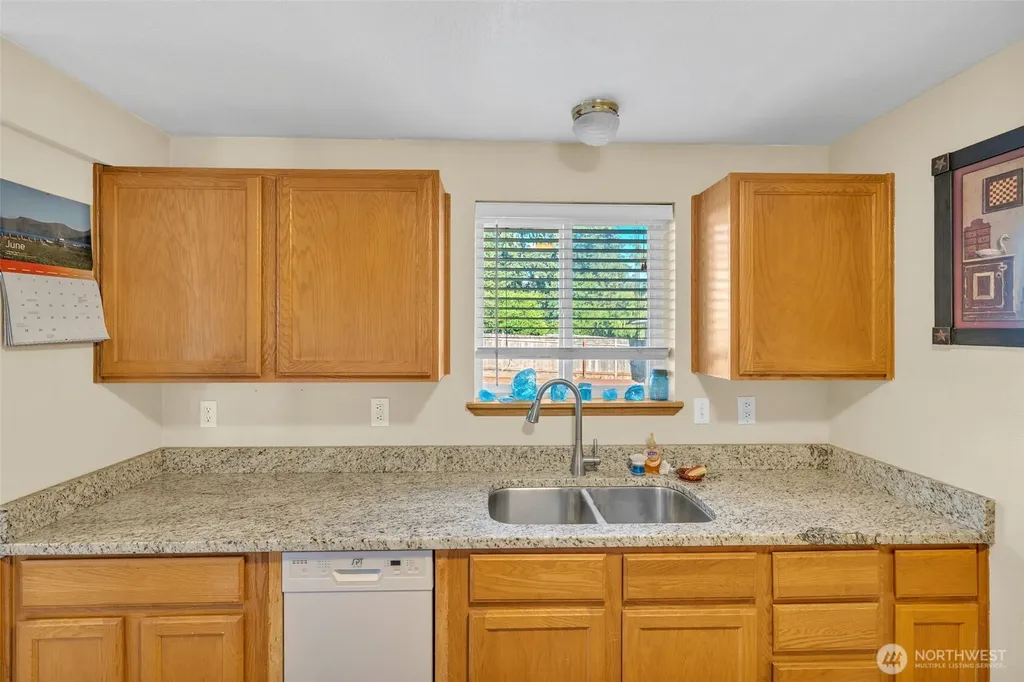 460 Meadow Lane Chehalis WA 98532