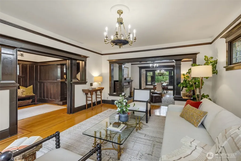 1000 15th Avenue E Seattle WA 98112